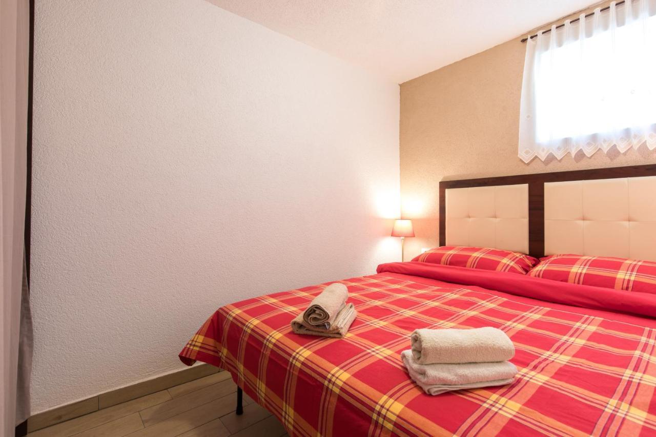 Apartman Lidija Risika Exterior foto