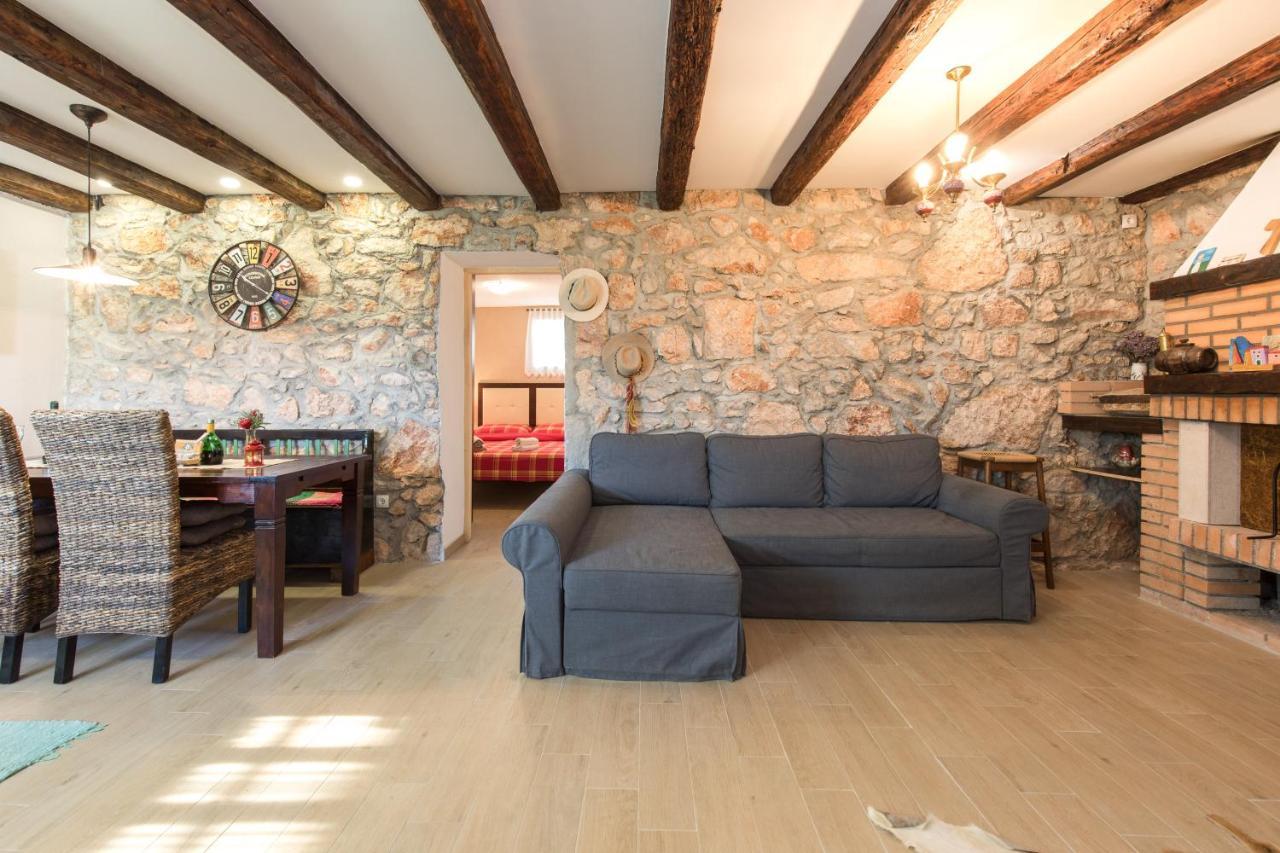 Apartman Lidija Risika Exterior foto